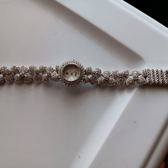 Crystal Watch - Picture 4 of 5